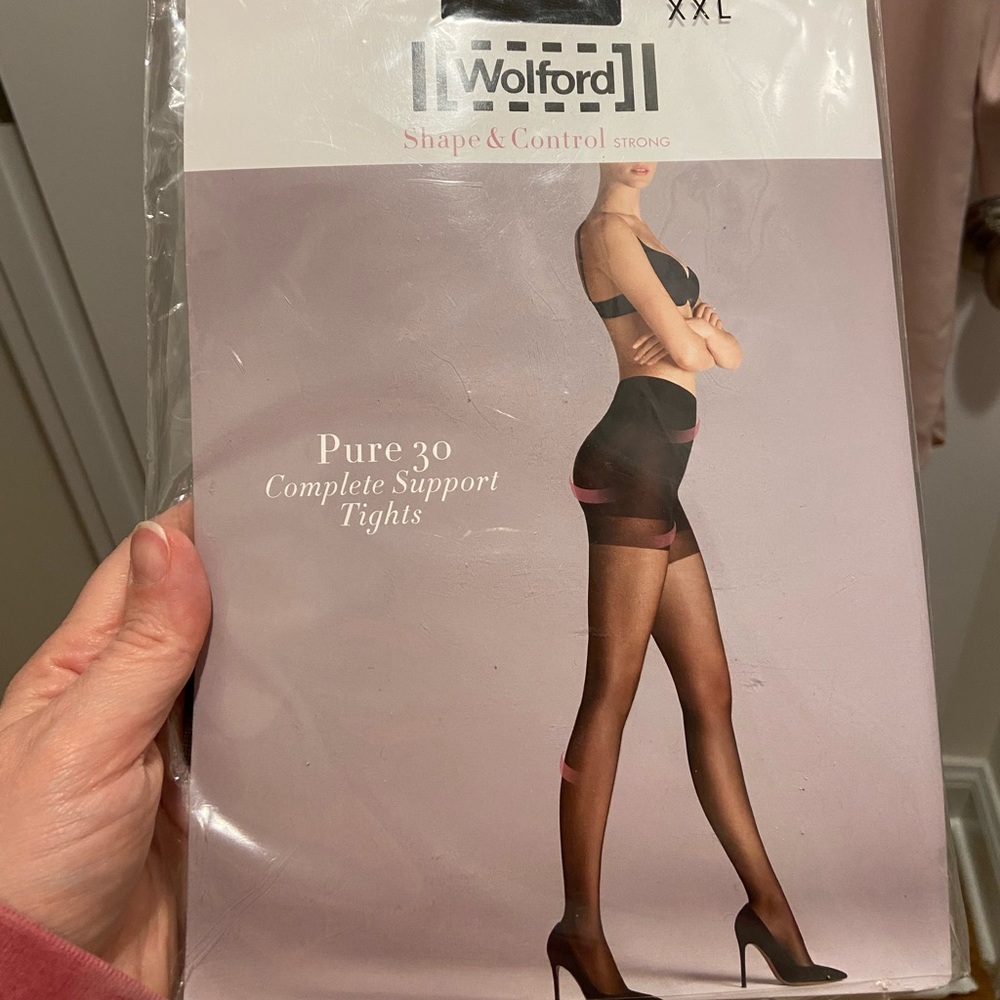 Wolfed pure 30 complete support tightsNever opened
